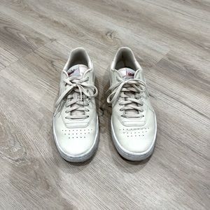 Nike Court Blanc. Womens size 7.5.